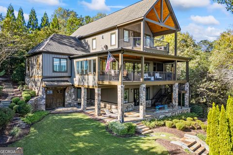 A home in Toccoa