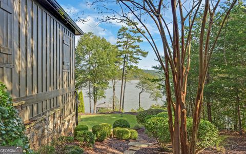 A home in Toccoa