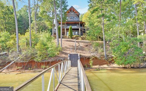 A home in Toccoa