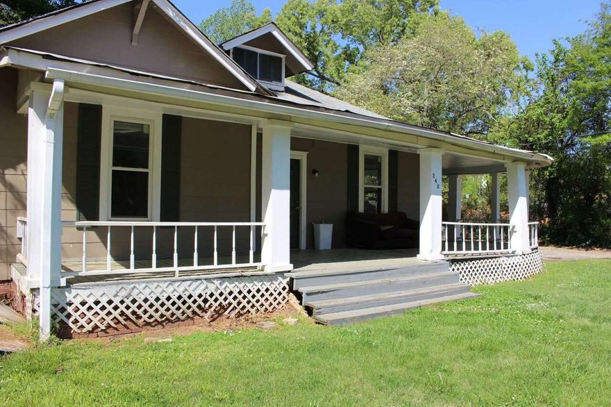 This is a rare opportunity in a prime location.  An adorable bungalow currently configured as a duplex - each side is a 2BR/1BA.  Could be converted back to a spacious single family dwelling, or maintain as an in-demand rental property.  Quite convenient to I-75, Kennesaw National Park, and the fabulous venues and amenities of the City of Marietta.