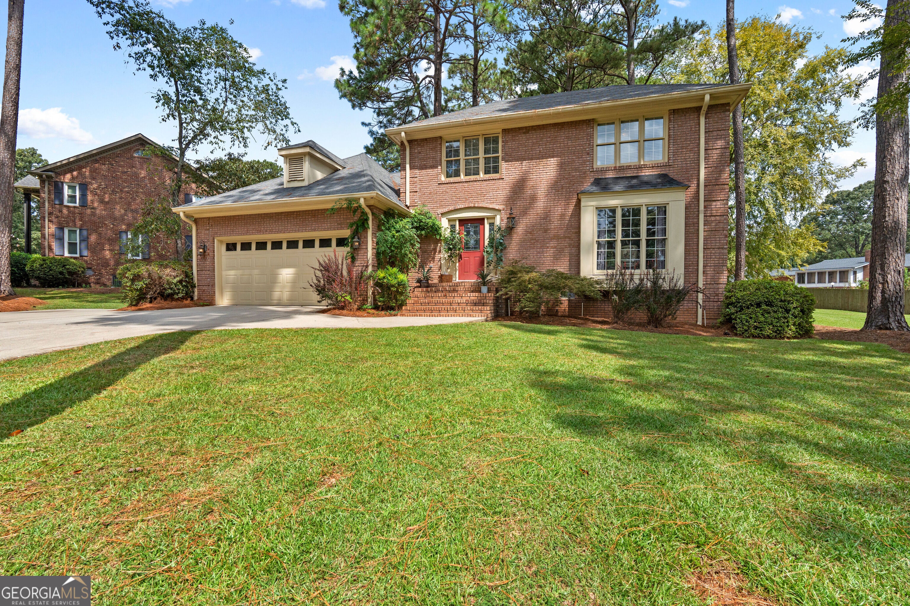 105 Fernwood DR