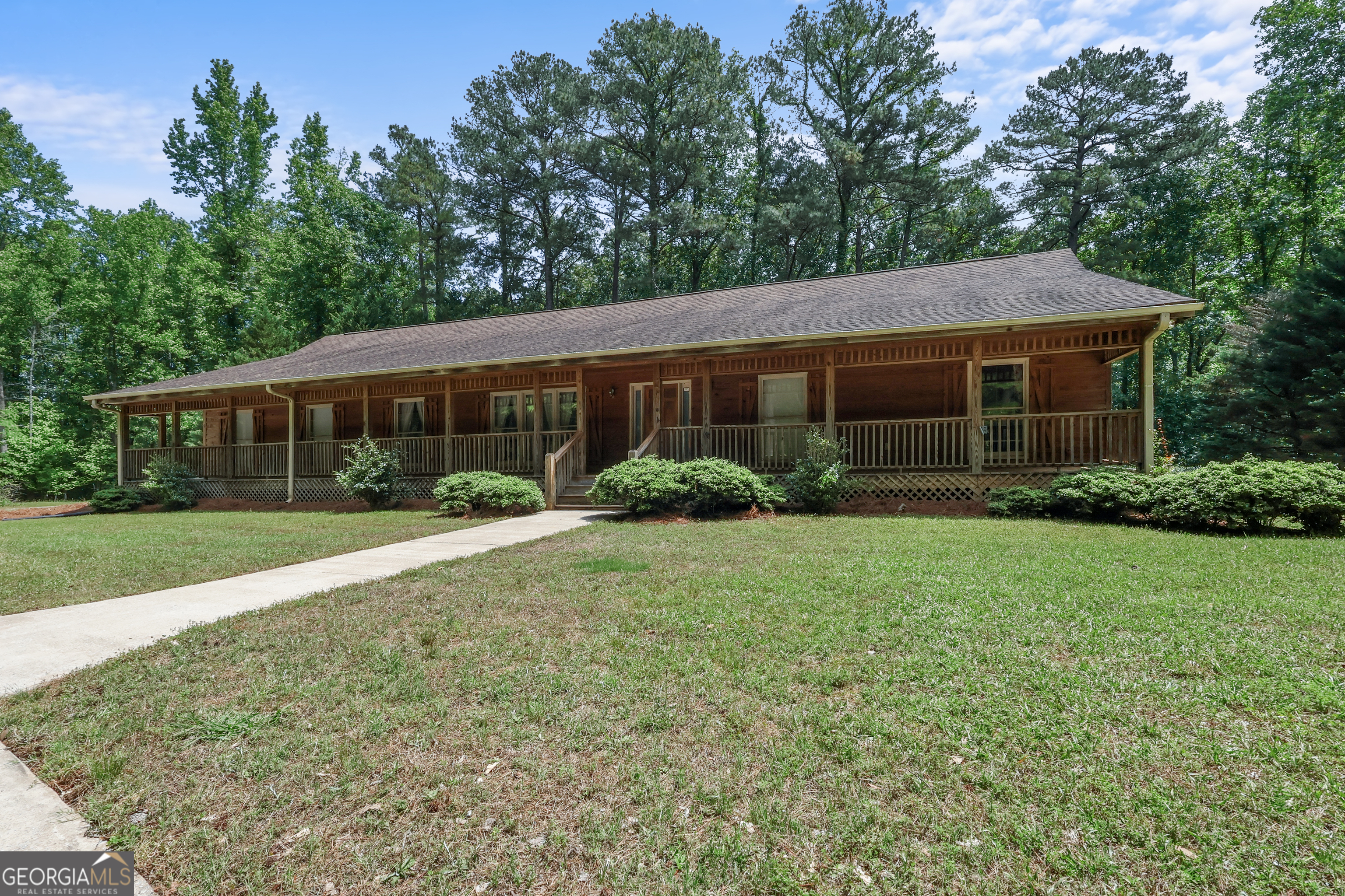 7505 Hall RD