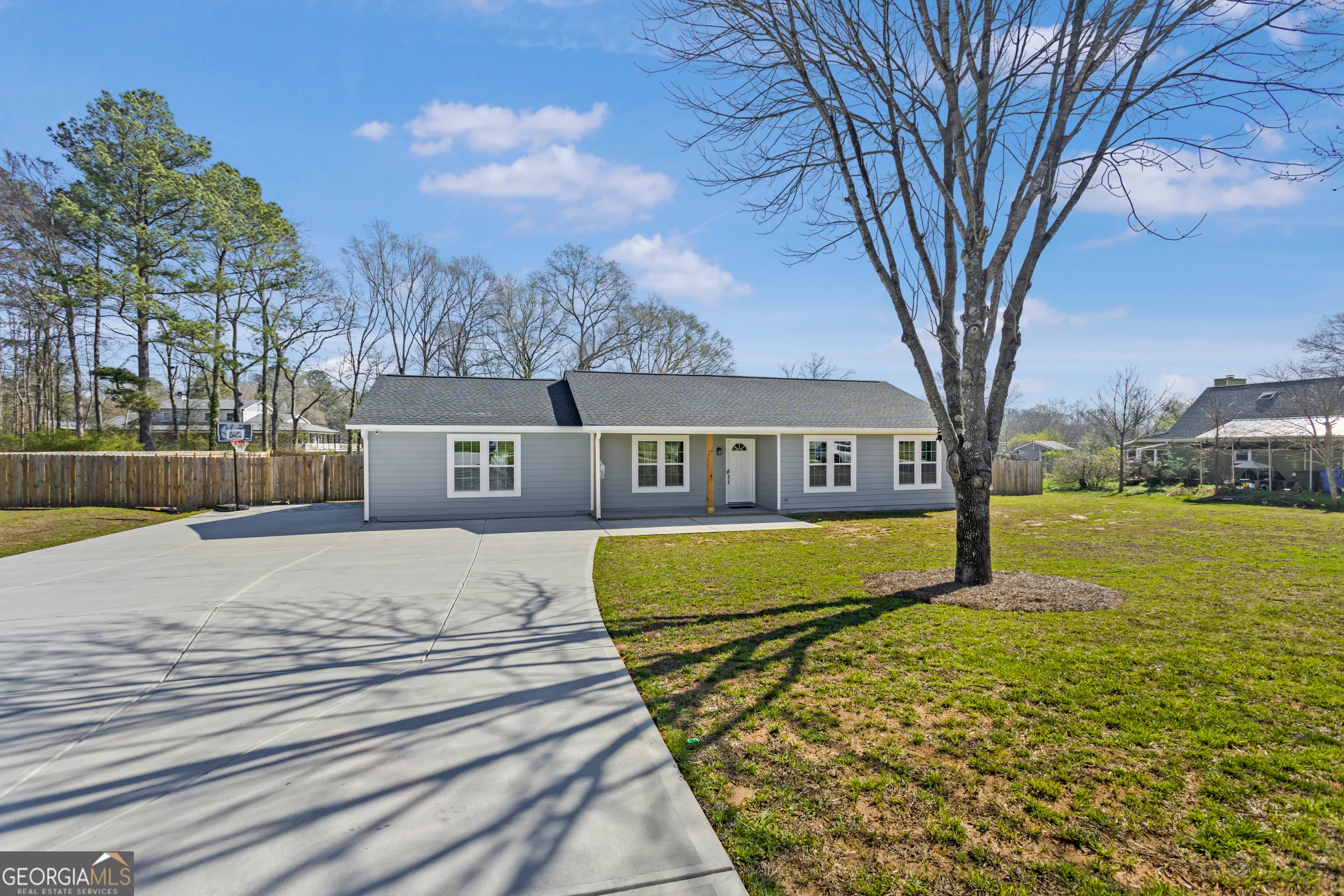 2001 Raymonds Drive
