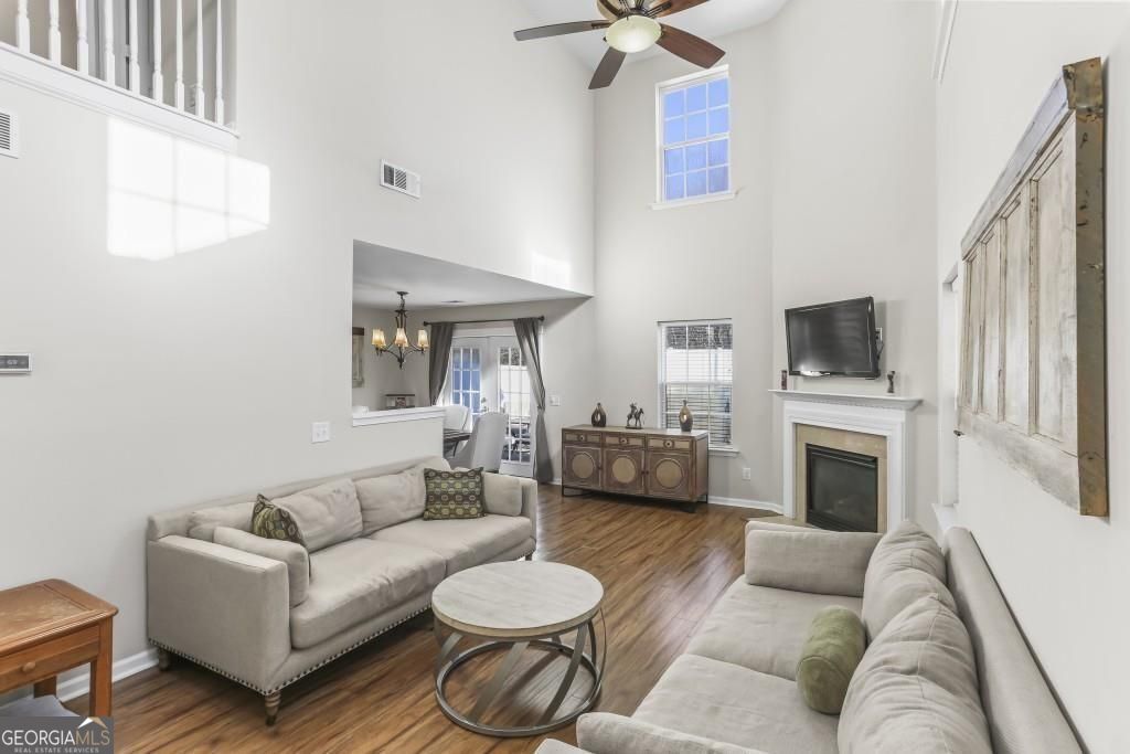 5805 Mountain Top PL