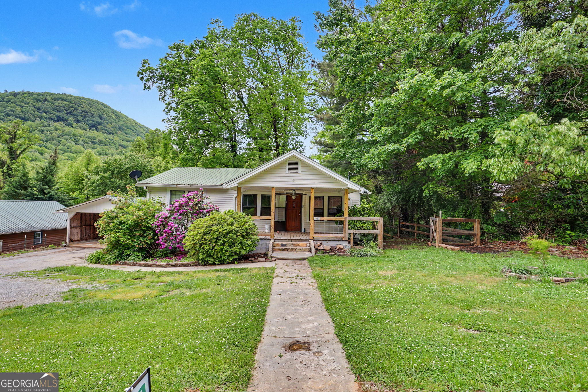 7219 Highway 76 W