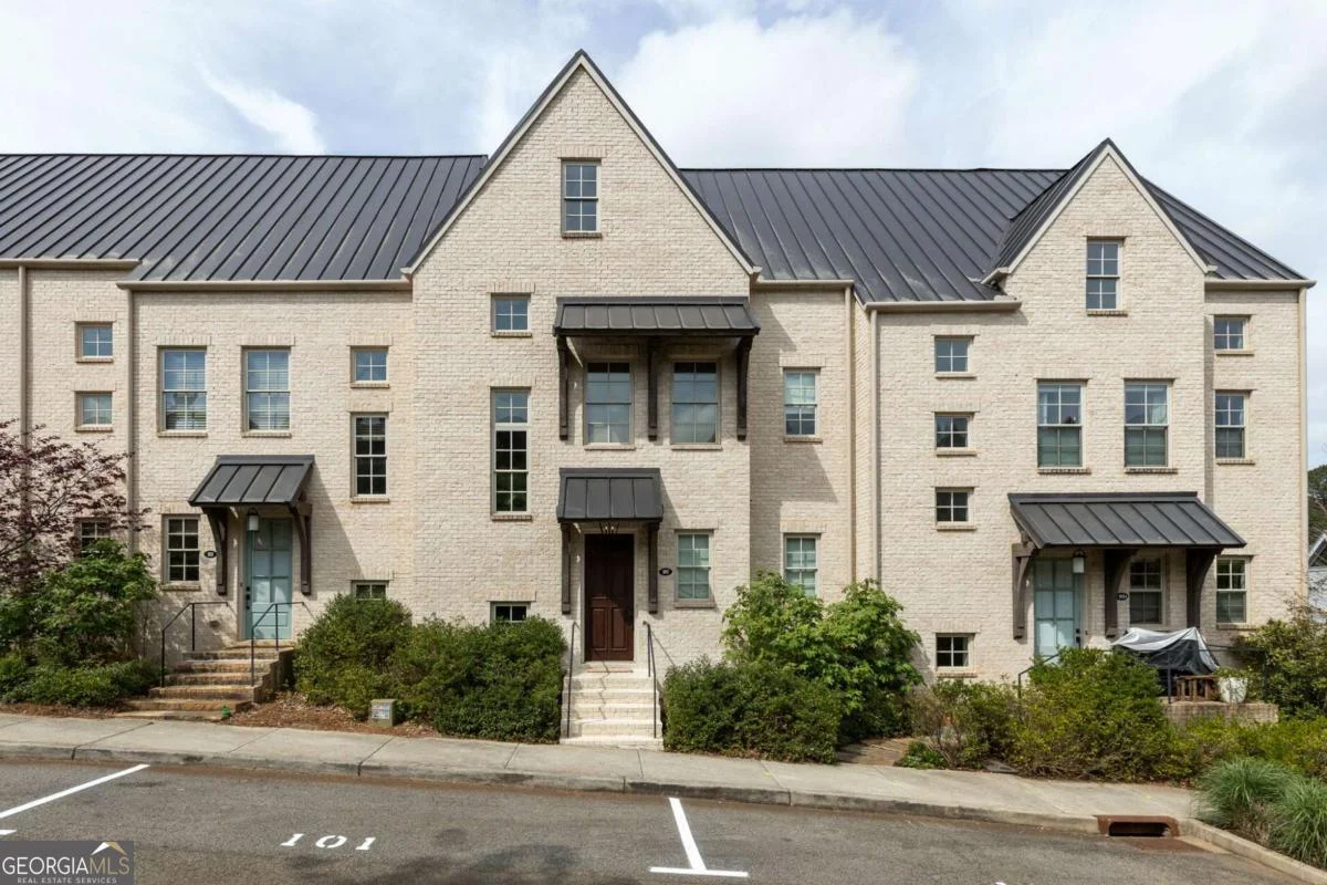 107 Ray Way