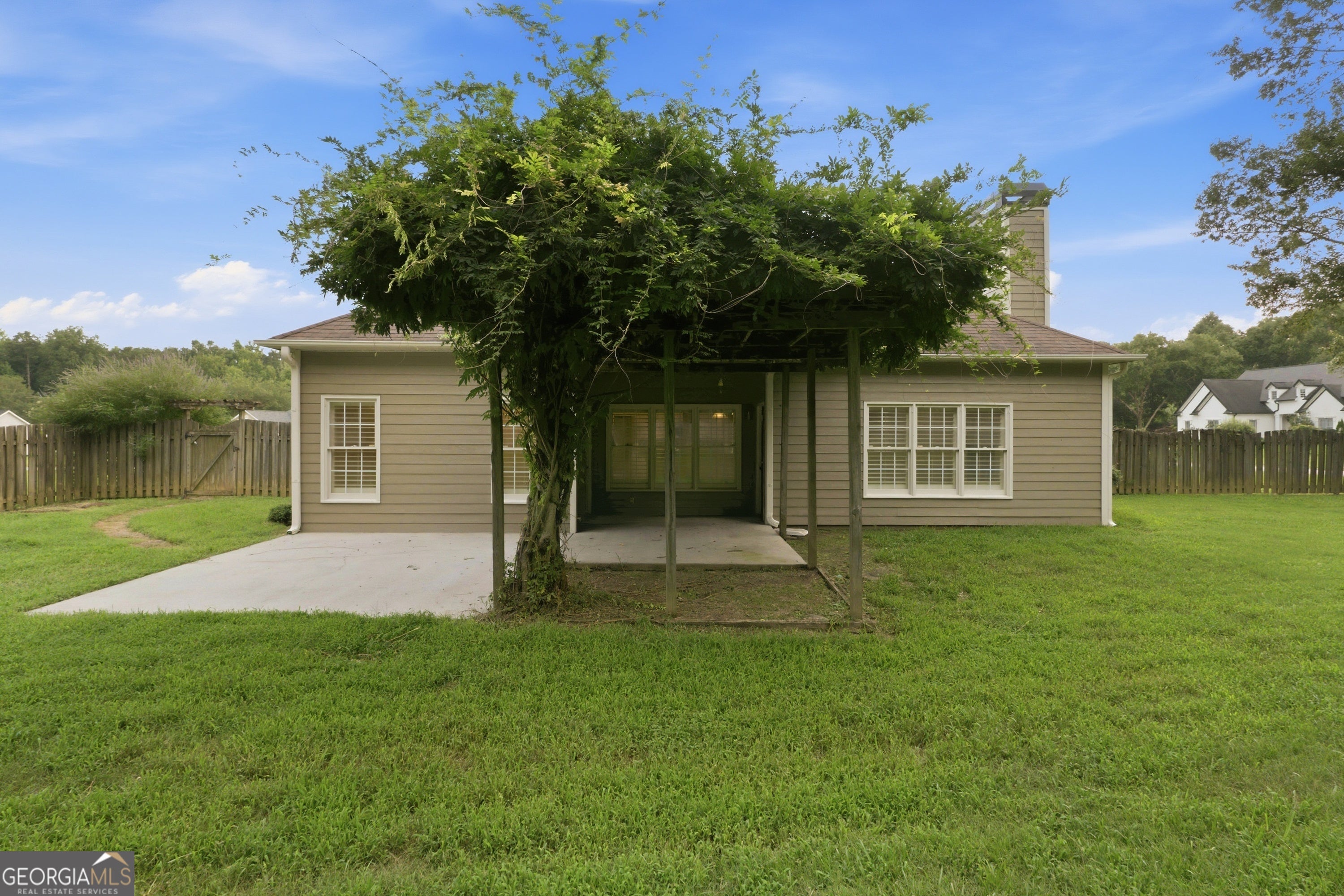 100 Clay CT