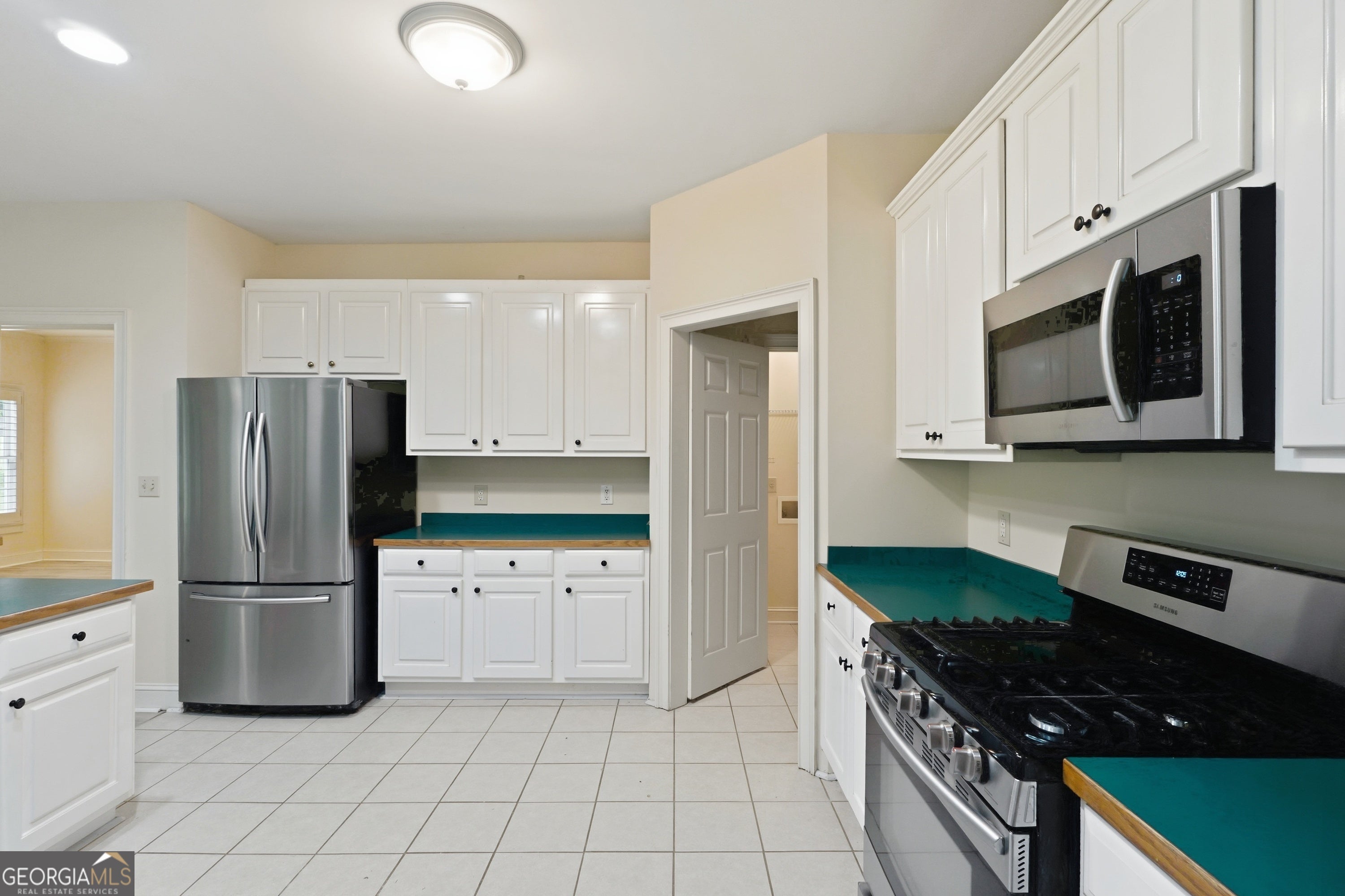 100 Clay CT
