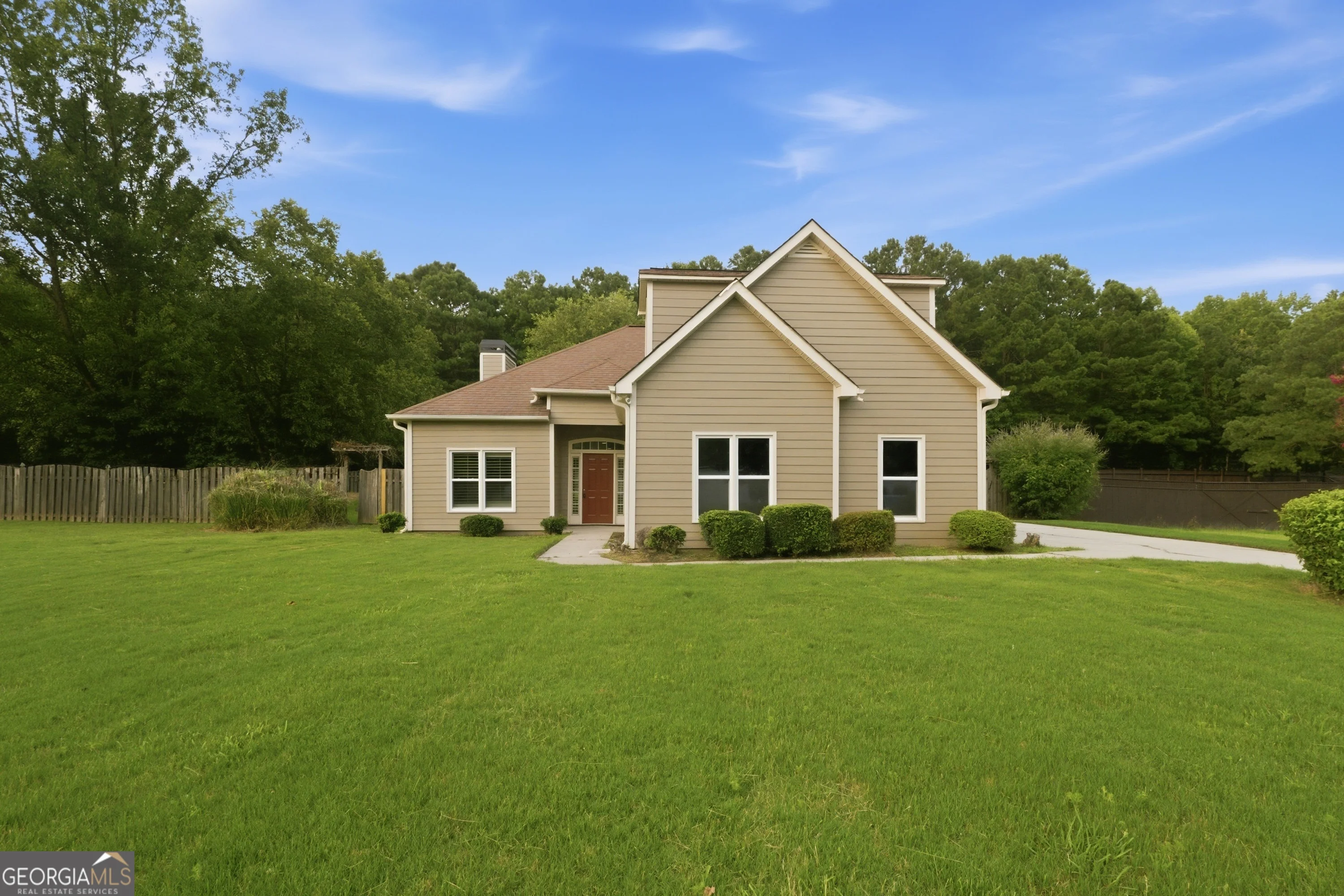 100 Clay Court, Tyrone, GA, 30290
