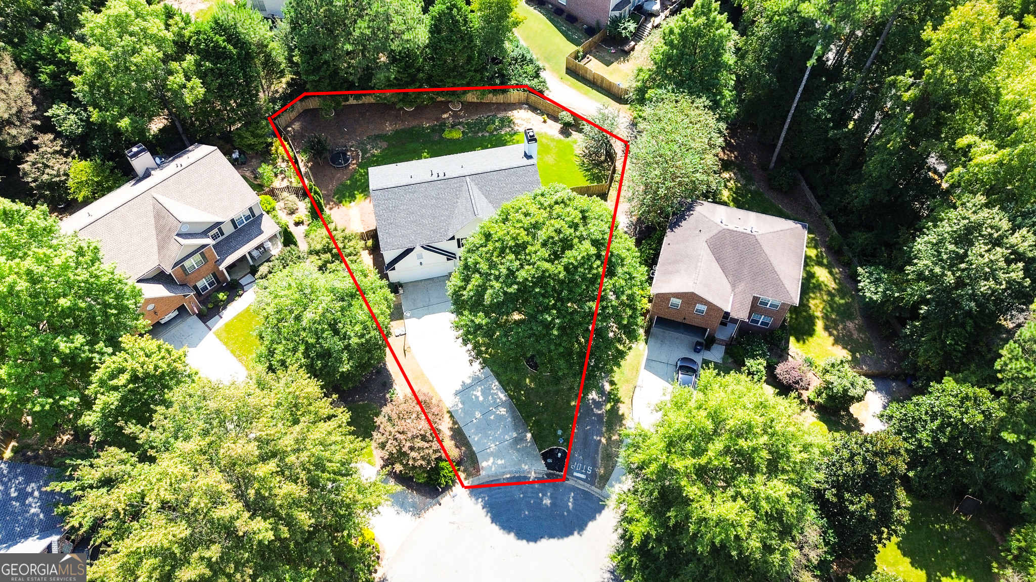 418 Holly Brook LN