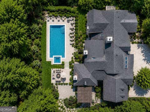 Photo of 366 Blackland Road NW, Atlanta, GA 30342 (MLS # 10805455)
