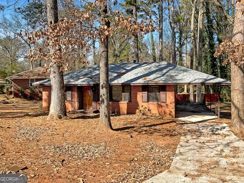 4227 Pine CIR Forest Park GA 30297