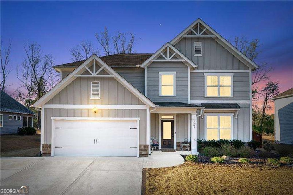 Photo of 7545 Rambling Vale, Cumming, GA 30028 (MLS # 10730841)