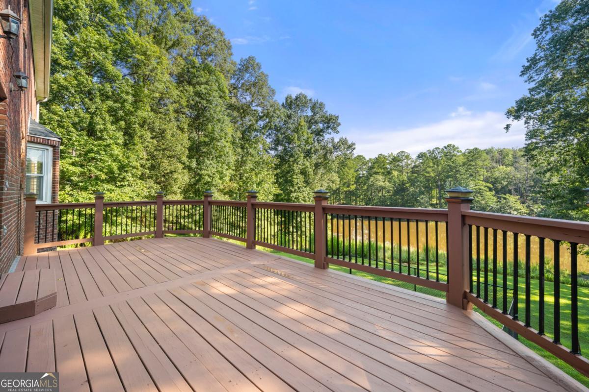 140 Forest Lake DR