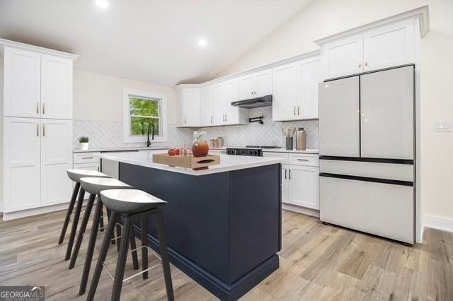 3185 Hammarskjold DR