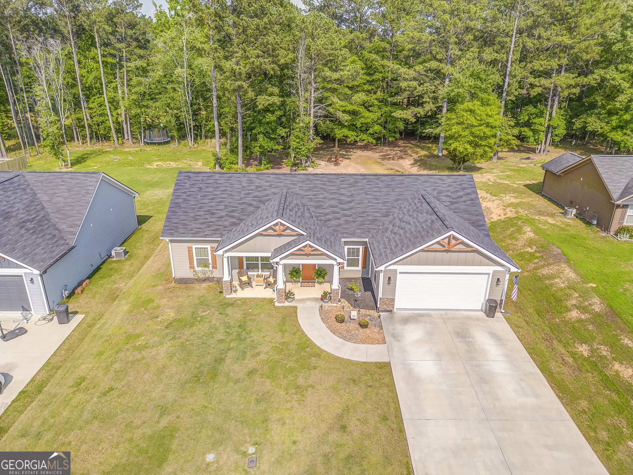 22 Gowen DR SW
