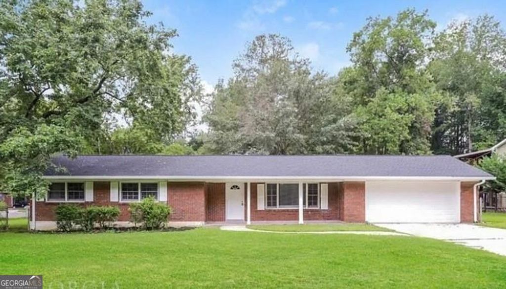 Photo of 727 S Carter Drive, Jonesboro, GA 30236 (MLS # 10624611)