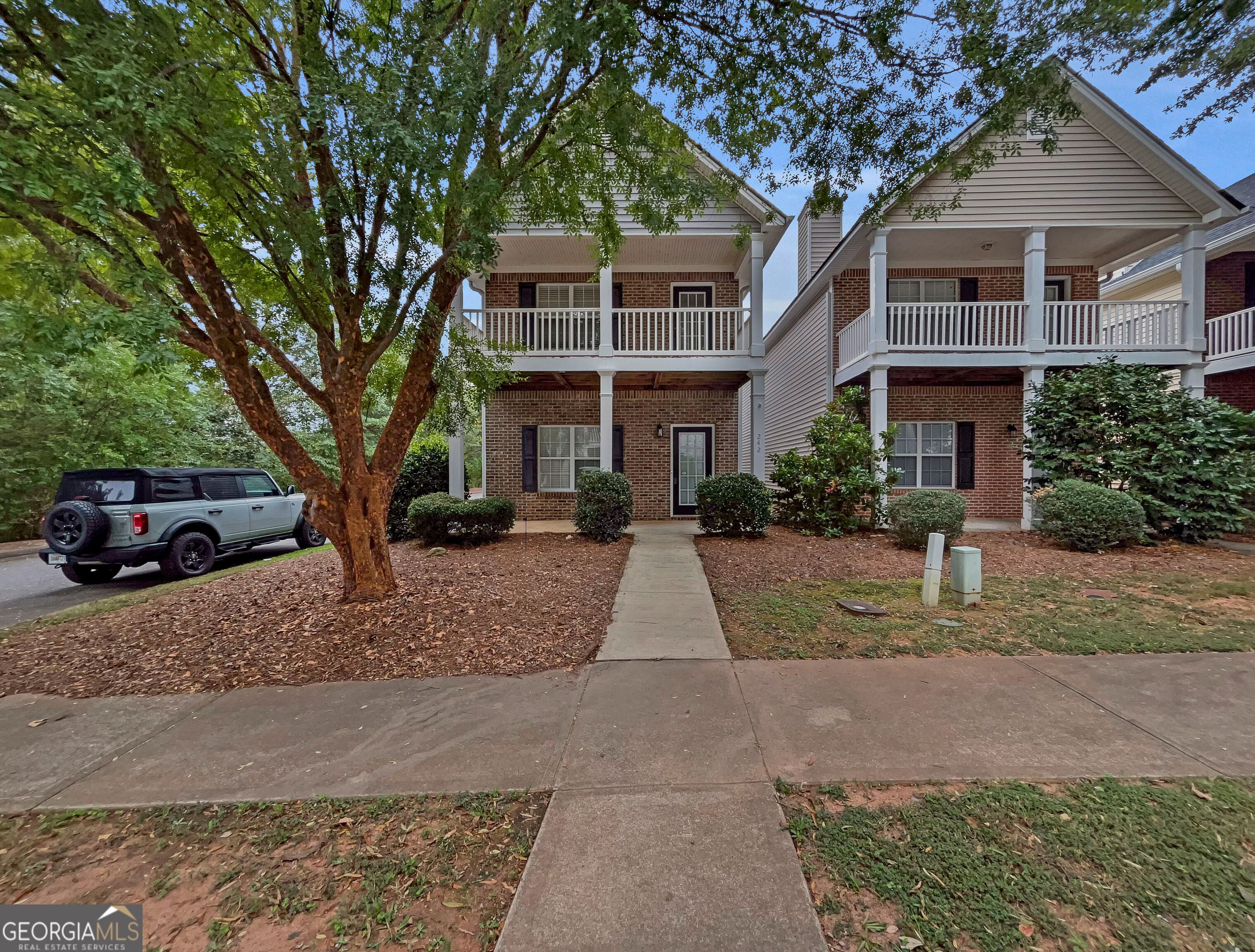 242 Wiltshire DR