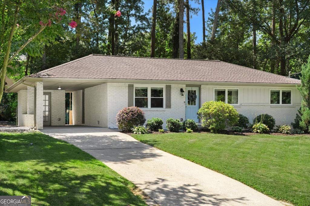 Photo of 2897 Harcourt Drive, Decatur, GA 30033 (MLS # 10833580)