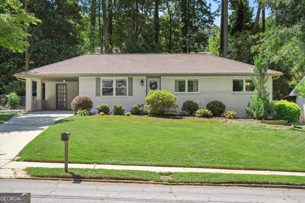 Photo of 2897 Harcourt Drive, Decatur, GA 30033 (MLS # 10833580)