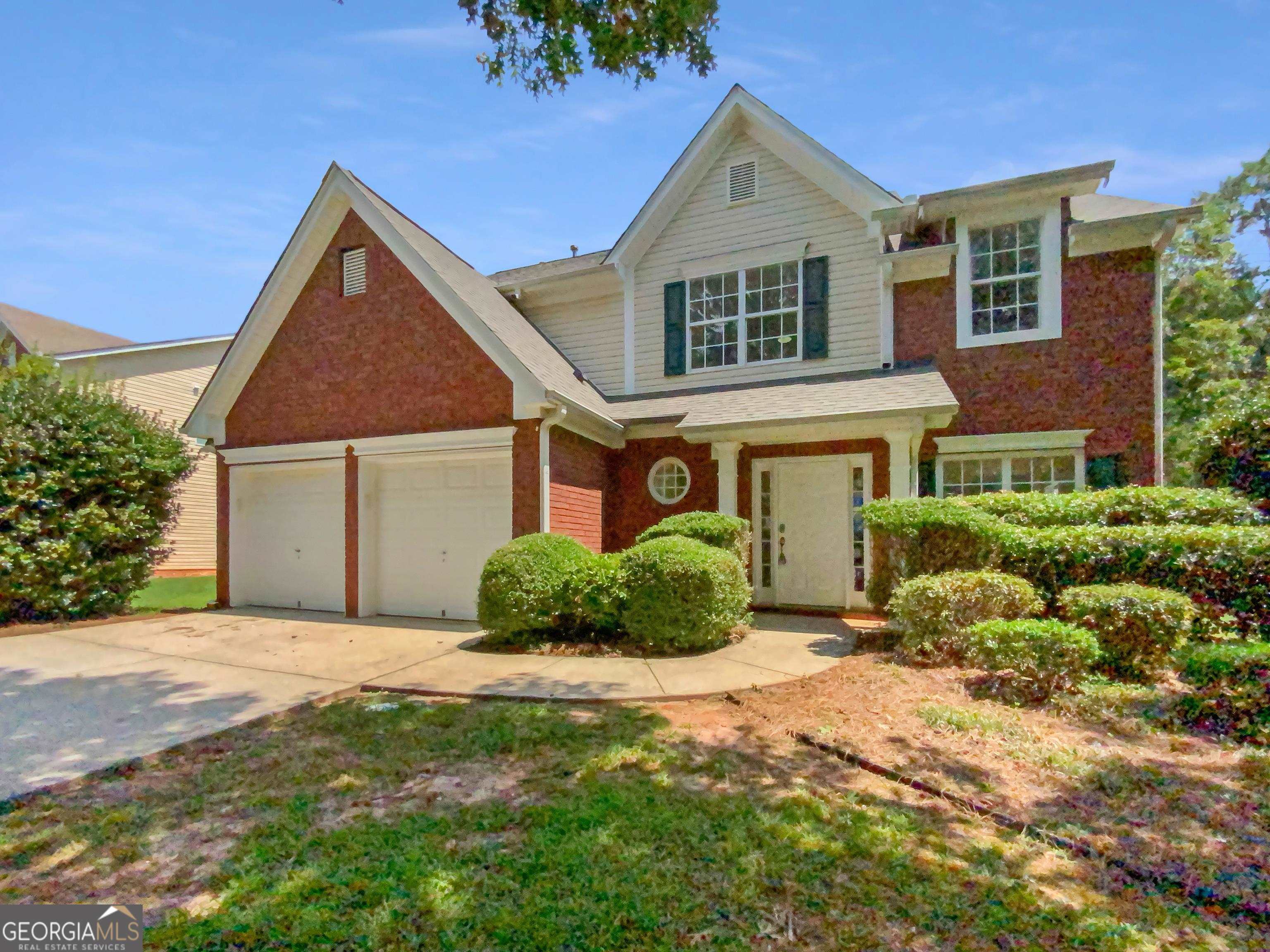 Very nice and beautiful 4 bedrooms and 2 1/2 bathrooms home with a lot of class and design. The main level features a two-story foyer with a family room that offers the enjoyment of a fireplace. In addition to a formal living and dining, there is a half bathroom and a gorgeous kitchen with upgraded cabinets and granite countertops. When you go upstairs, you encounter all 4 bedrooms, including the master suite with a large bathroom, double vanities, tiled shower, and a walk-in closet. There's another full bathroom upstairs. You will fall in love with this beauty. Its architectural design is stunning. This is one of a kind! The backyard is huge and fenced for your privacy. Make it your home! Nice and quiet neighborhood. Landlord will provide all kitchen appliances. House will be available by 10/8/25. Don't miss it!