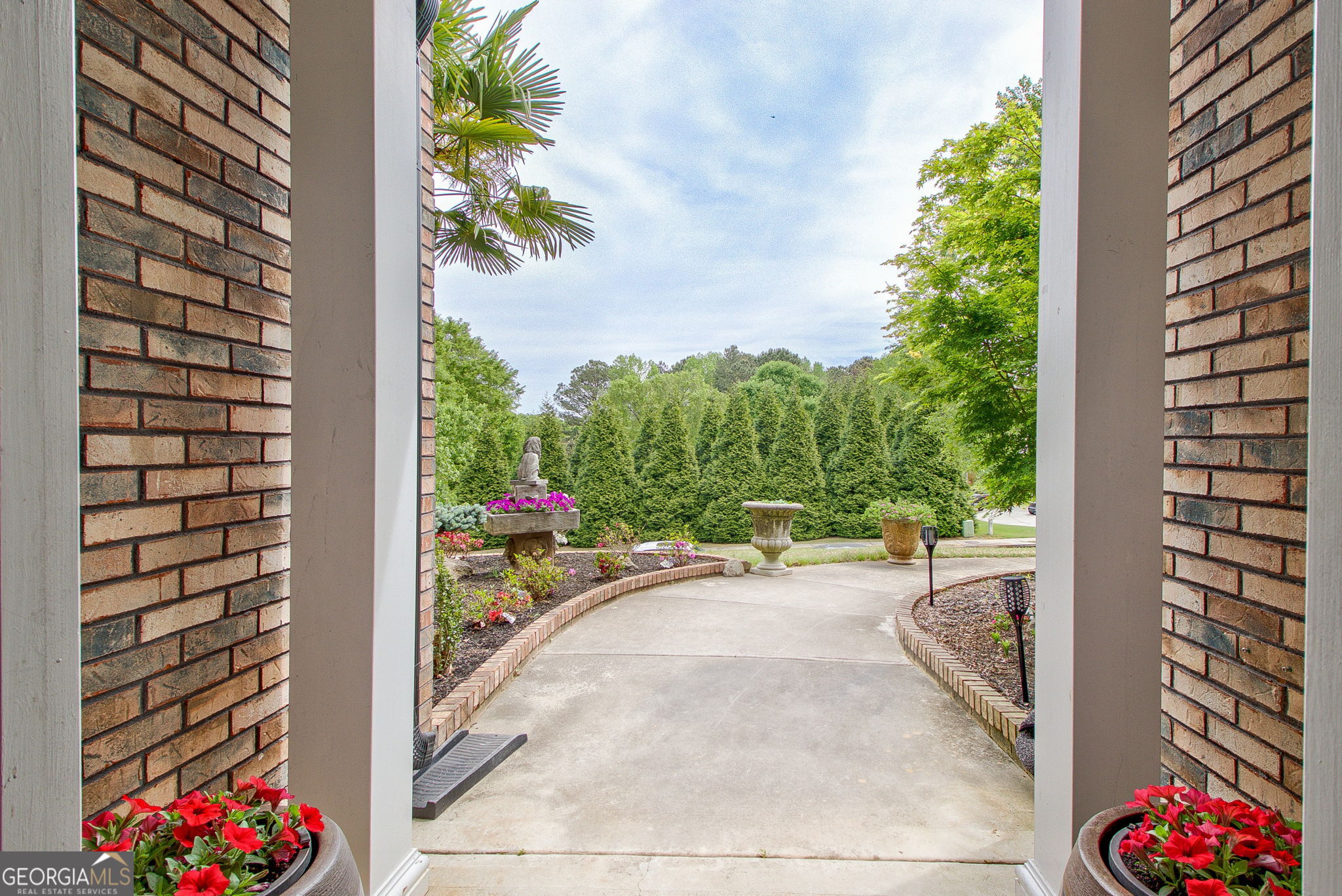 374 Persimmon DR