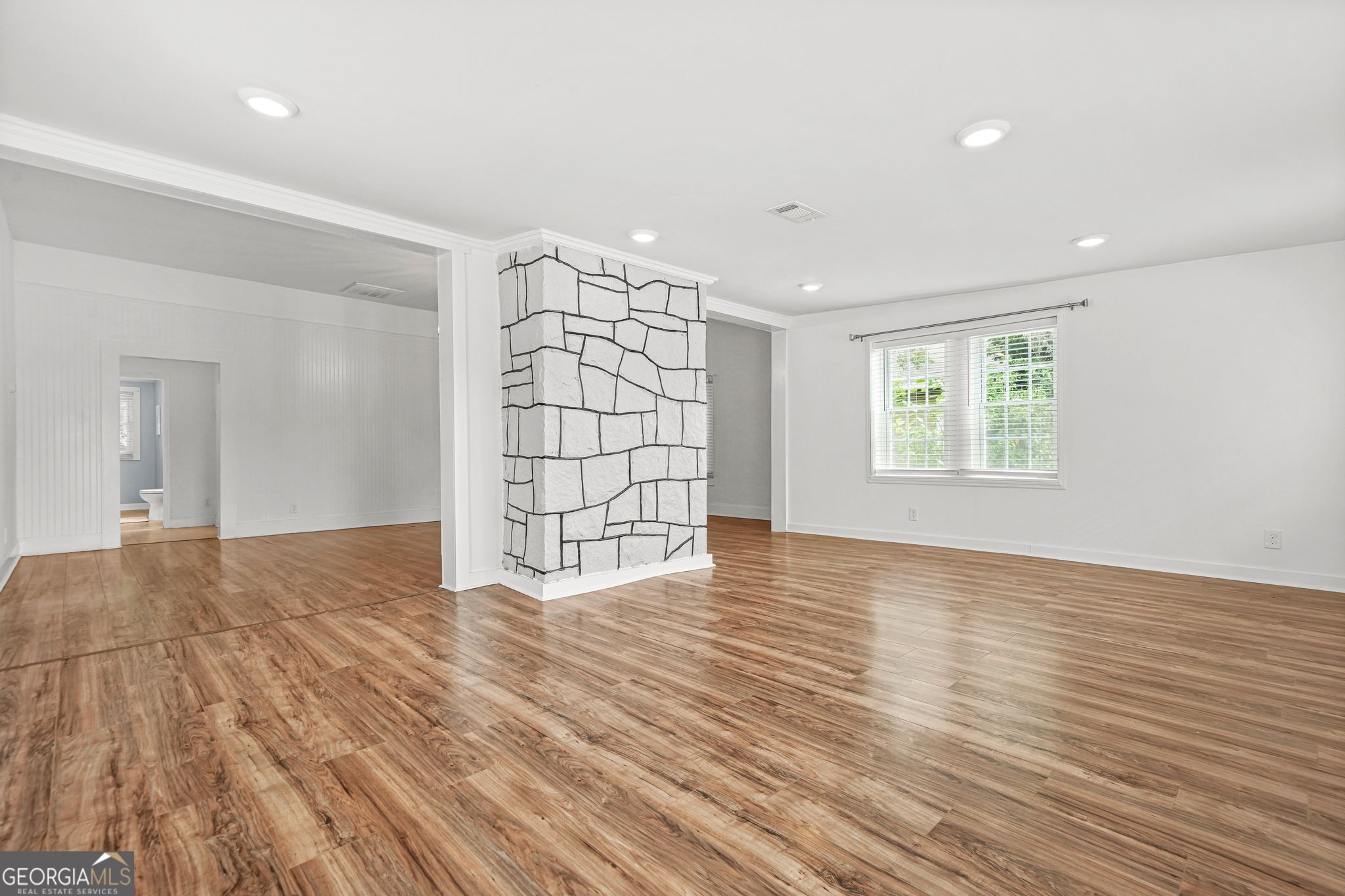 Lithonia, Georgia 30058, United States, 2 Bedrooms Bedrooms, ,1 BathroomBathrooms,Residential,Active,139378