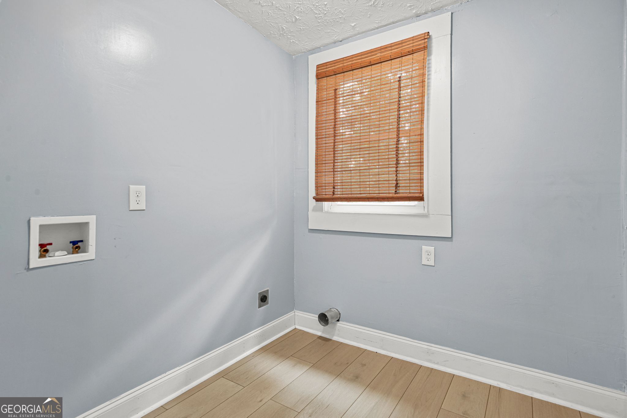 Lithonia, Georgia 30058, United States, 2 Bedrooms Bedrooms, ,1 BathroomBathrooms,Residential,Active,139378