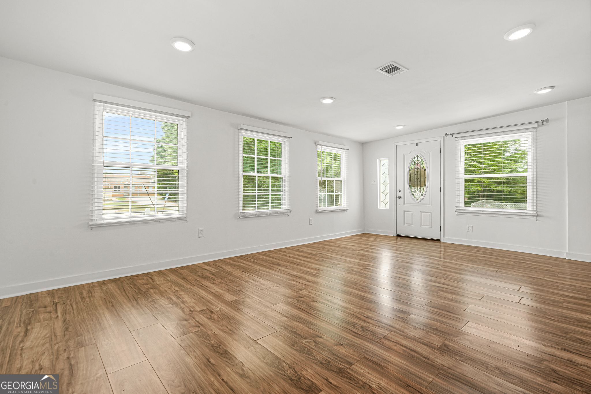 Lithonia, Georgia 30058, United States, 2 Bedrooms Bedrooms, ,1 BathroomBathrooms,Residential,Active,139378