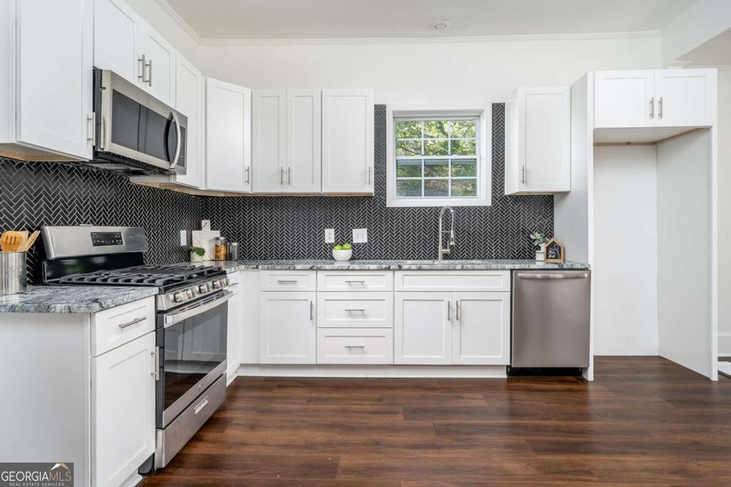 Photo of 1712 Evans Drive SW, Atlanta, GA 30310 (MLS # 10775317)