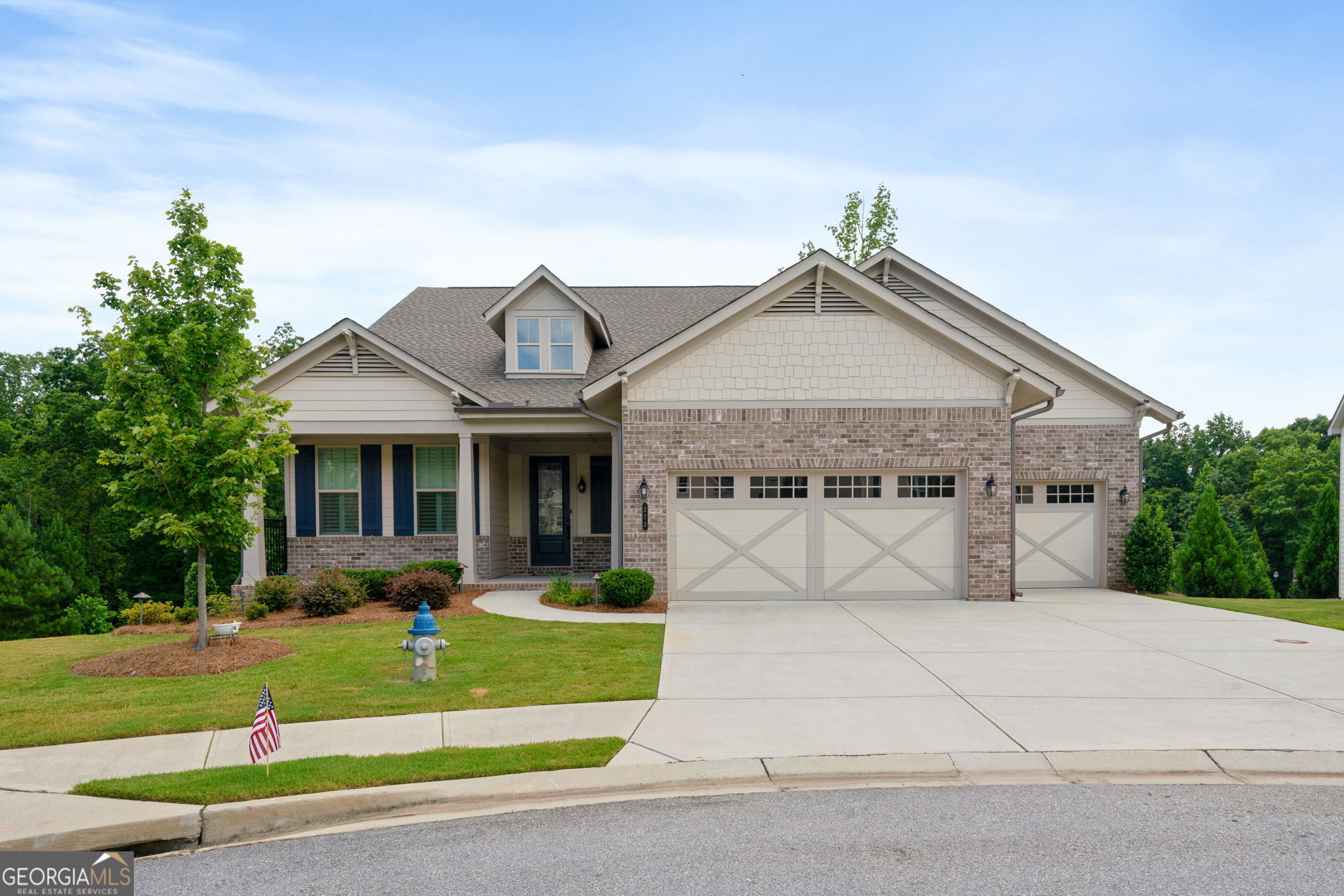 272 Silver CT