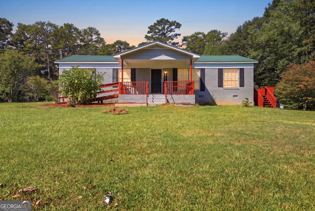 Photo of 814 Brookdale Road, Toccoa, GA 30577 (MLS # 10849367)