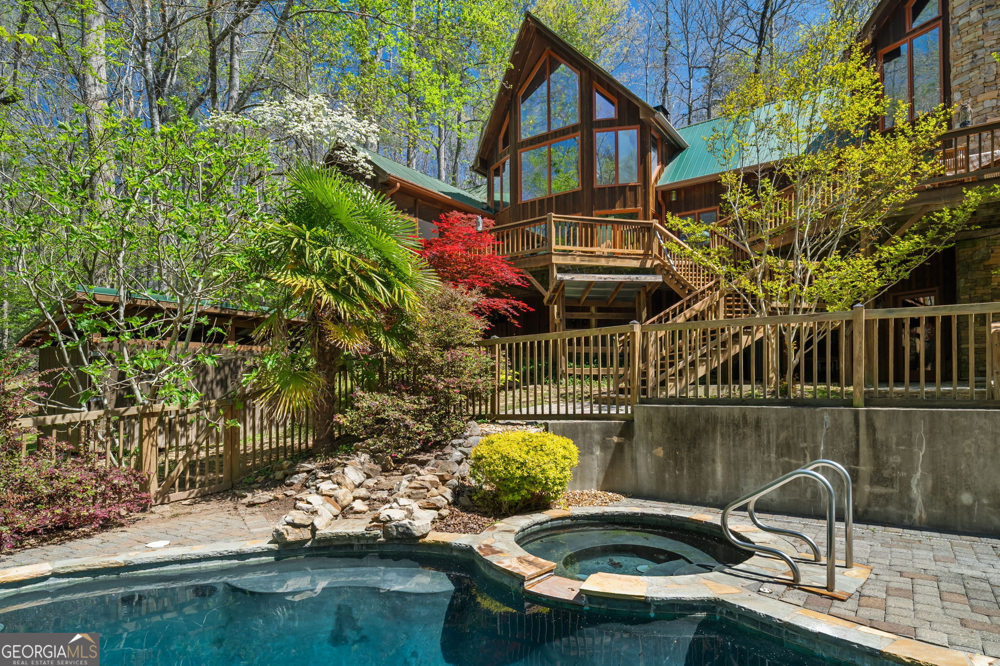 15 Huntcliff RDG