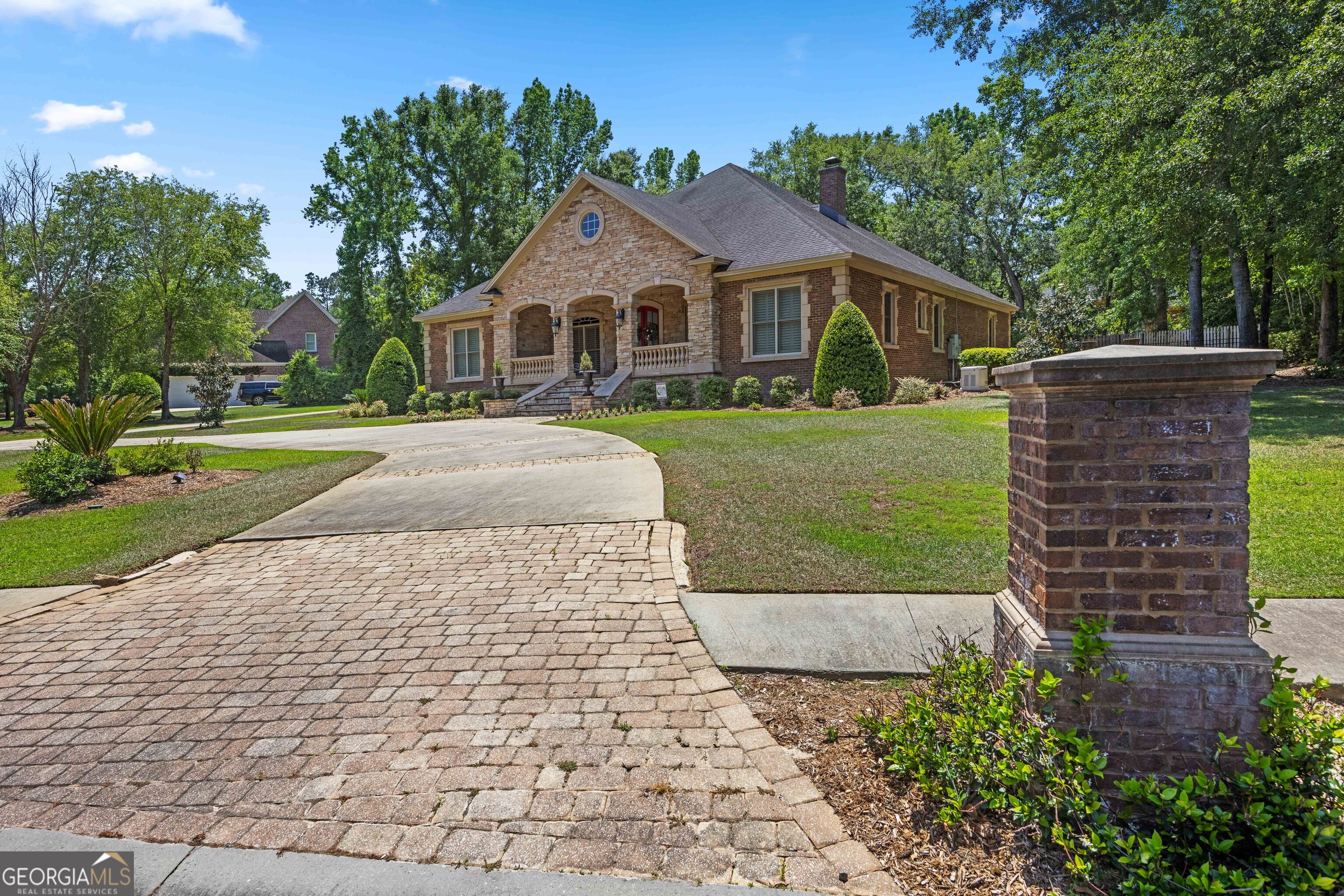 4223 Spring Branch CIR