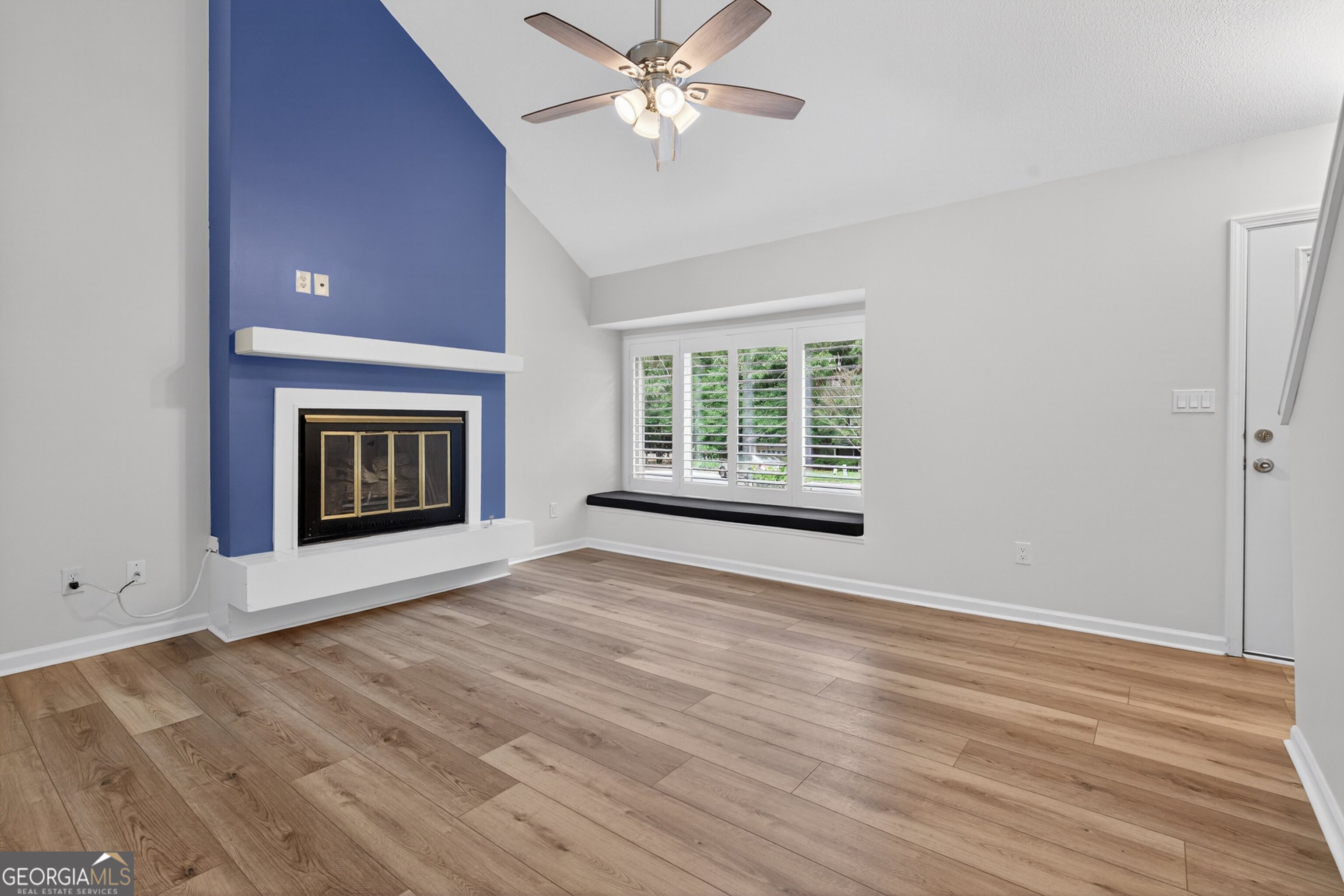 103 Cornflower CT