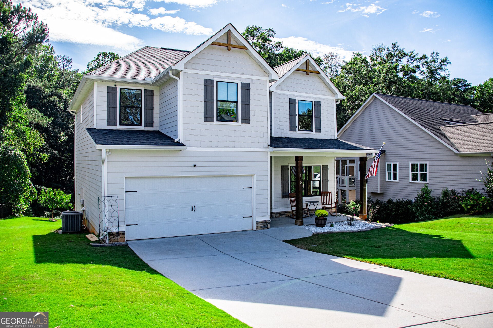 310 Wooded Glen LN