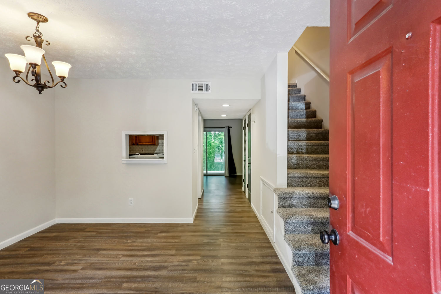 Smyrna, Georgia 30080, United States, 2 Bedrooms Bedrooms, ,2 BathroomsBathrooms,Residential,Active,187111