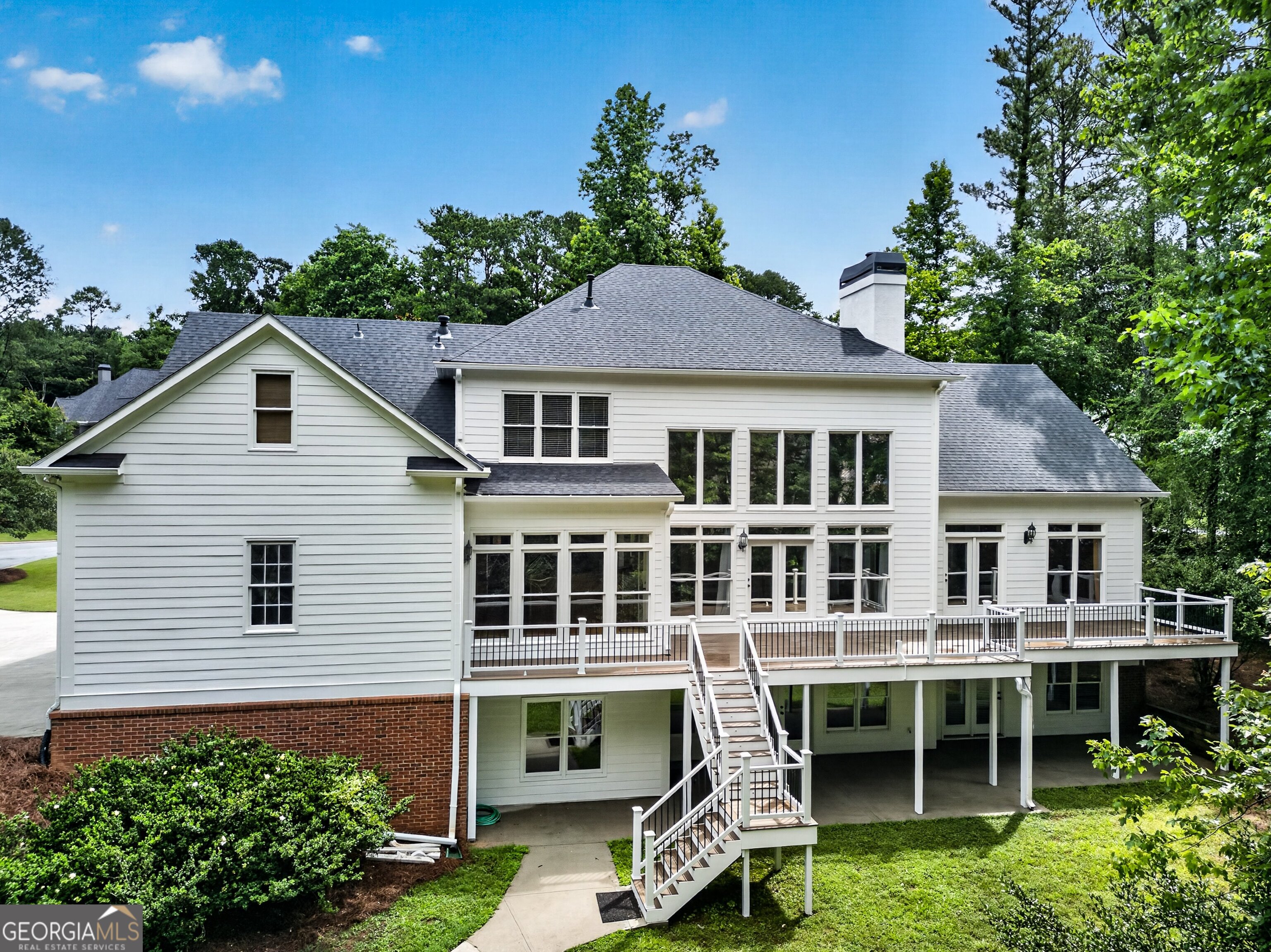 713 Greenwood LN