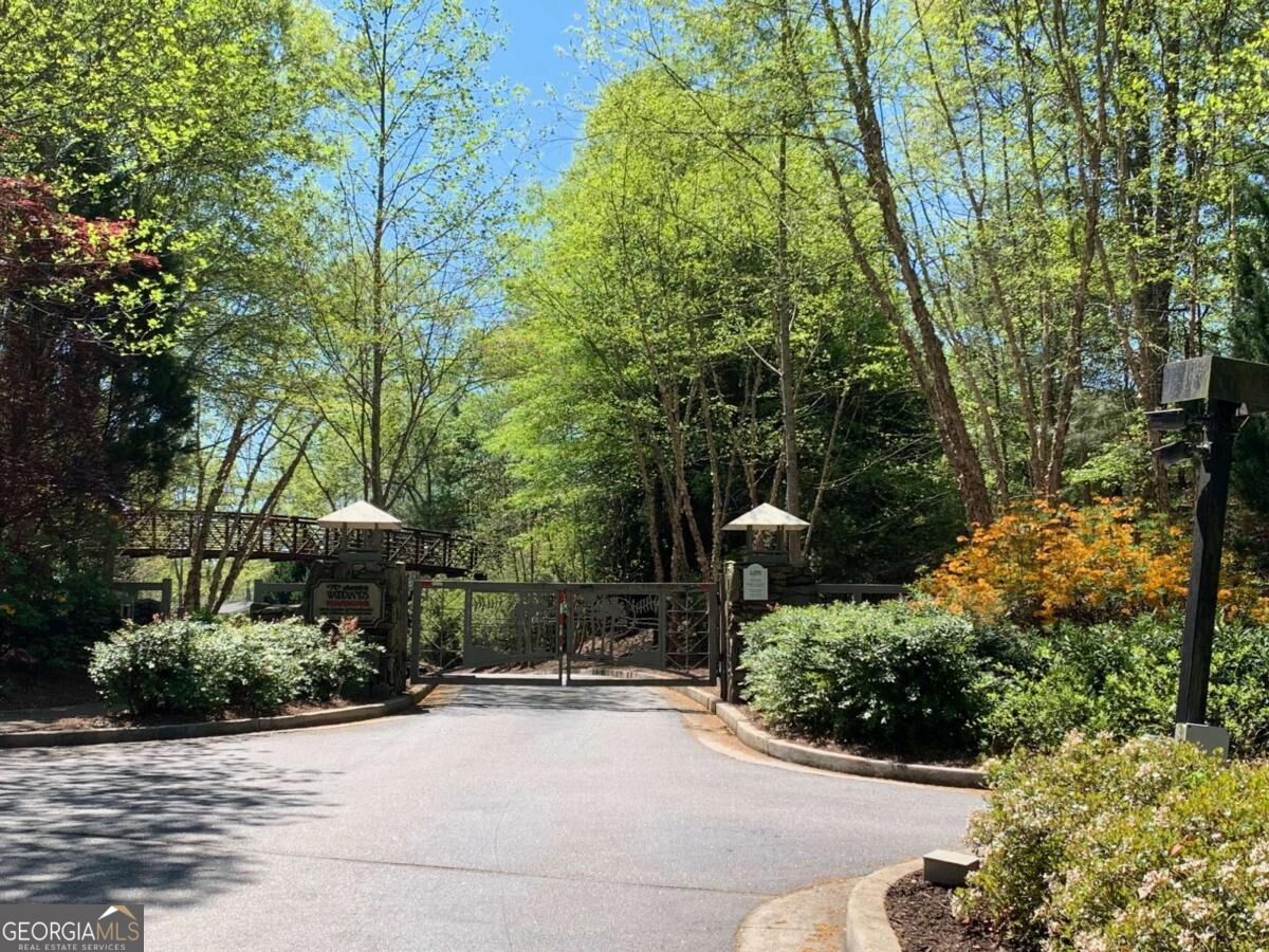 490 Barnett Shoals RD 525