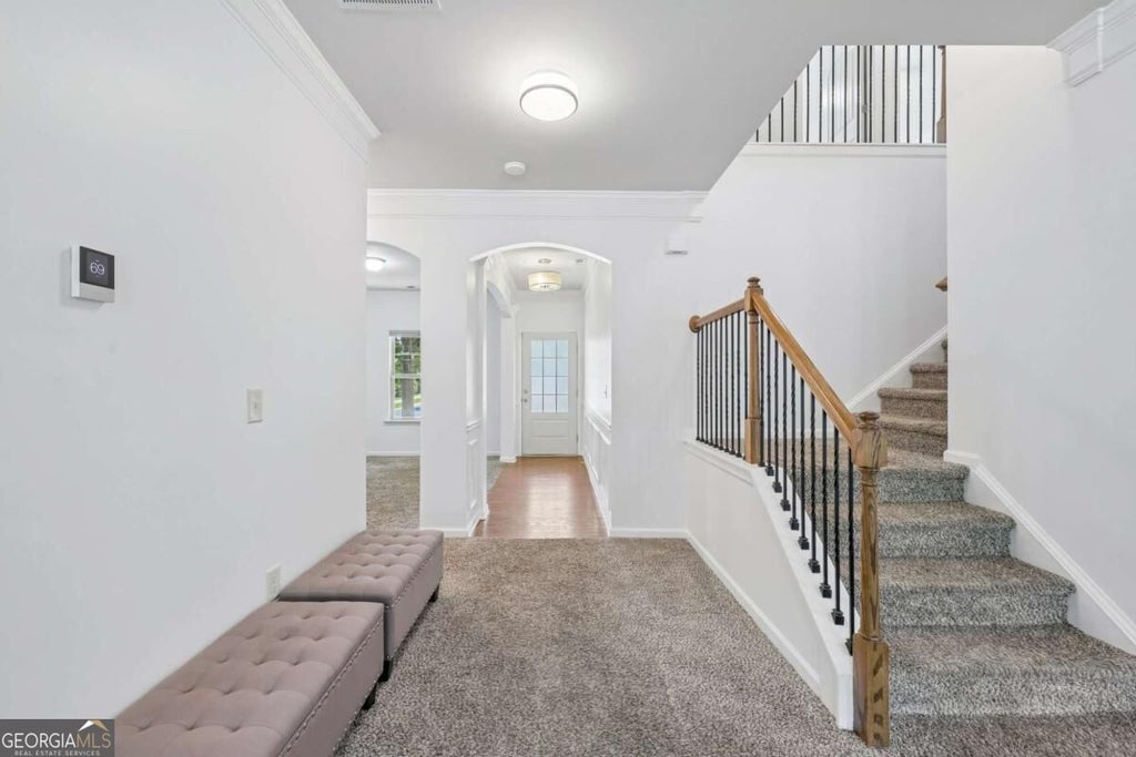 Photo of 708 Pineglen Drive, Acworth, GA 30102 (MLS # 10852154)