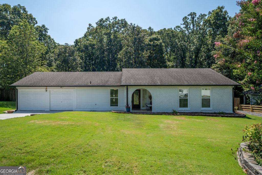 Photo of 1188 Cottonwood Drive, Lawrenceville, GA 30043 (MLS # 10691141)