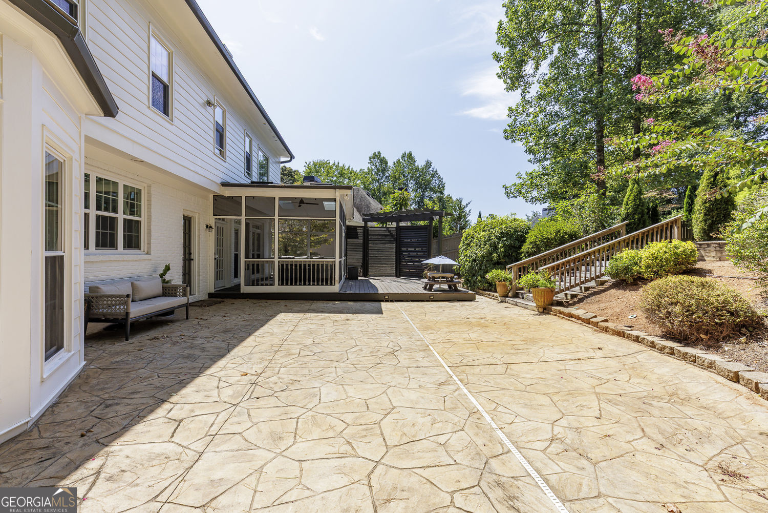 RIVERSOUND - Residential