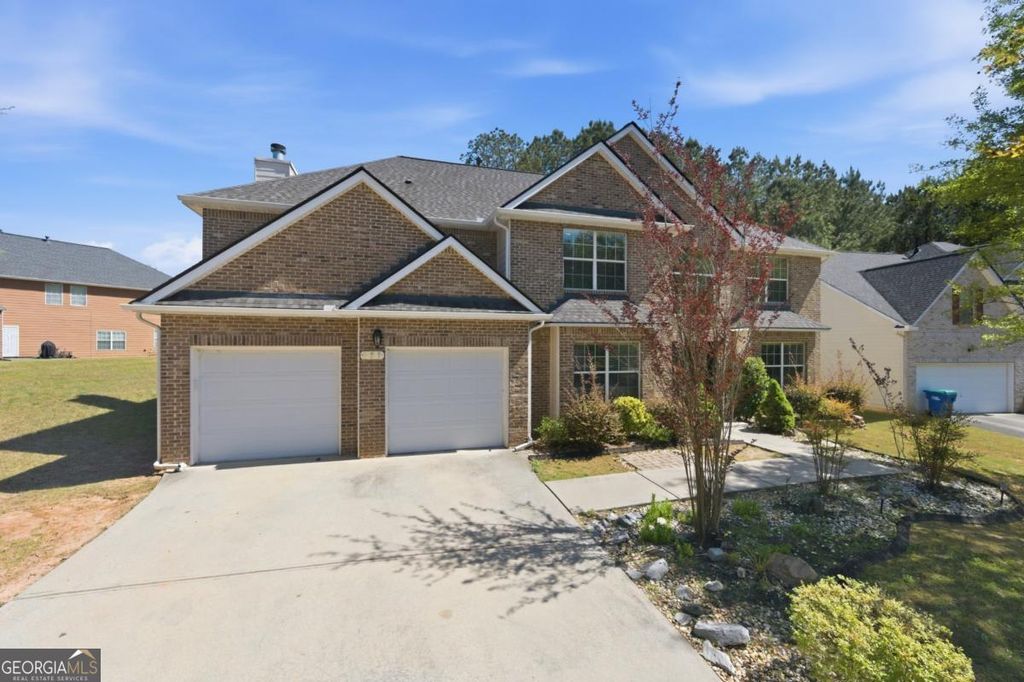 Photo of 130 Apache Street SW, Atlanta, GA 30331 (MLS # 10736180)