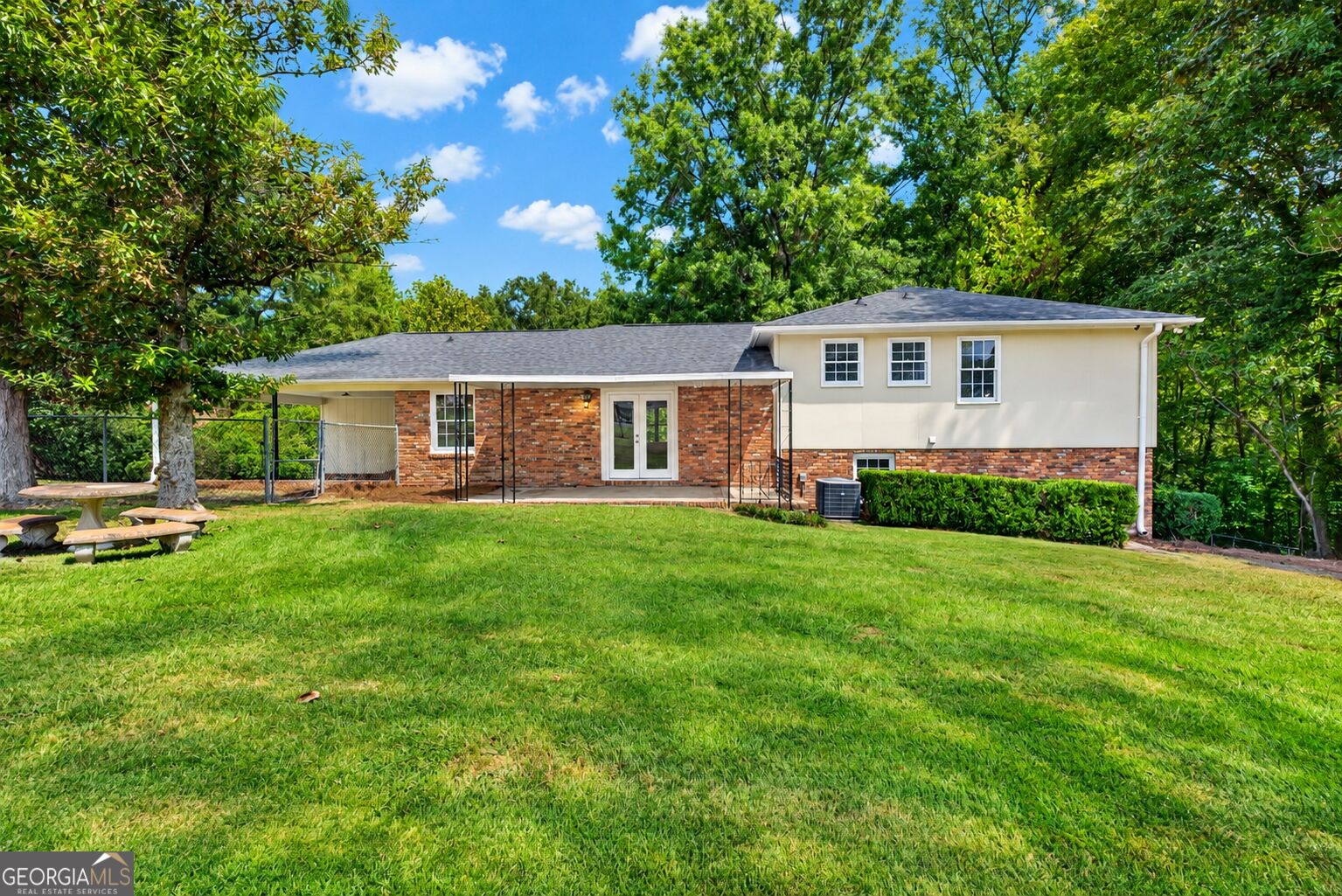 5038 Wingate DR