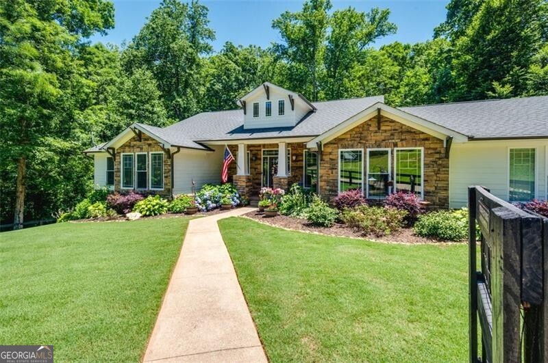 102 Hardwood LN
