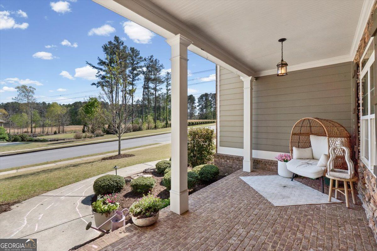 802 Double Branches LN