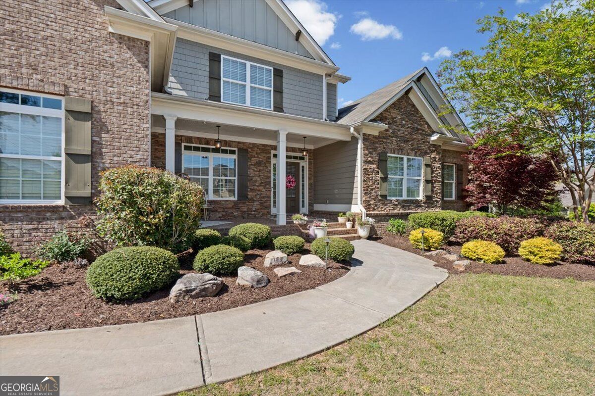 802 Double Branches LN