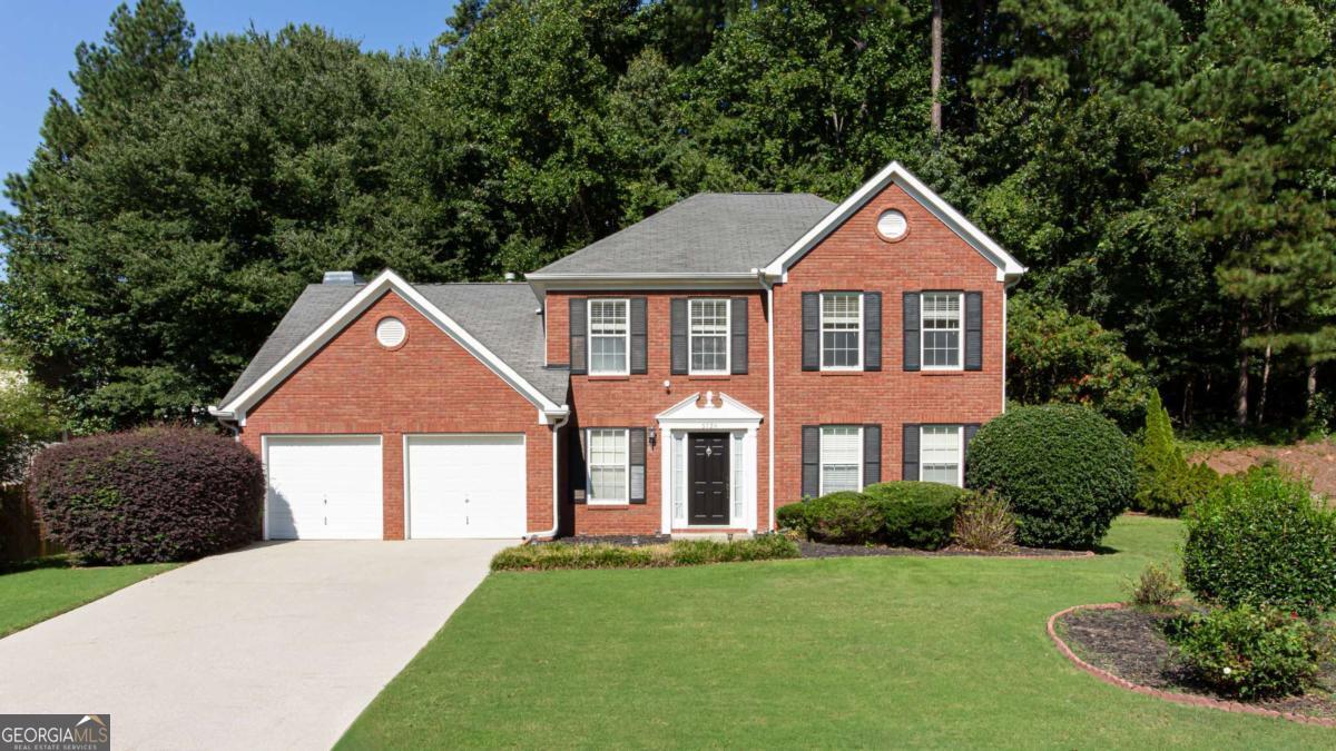 Must See!! This inviting two story traditional 3 bedroom/2.5 bathroom home, in the desired Vinings Cove Community has a spacious main level includes hardwood floors w/separate dining, office space, and even a playroom. Views from the kitchen to living/great room with new carpet & gas fireplace. Walk-in pantry and kitchen nook area for the extra seating area. Upstairs features three bedrooms w/two bathrooms including the oversized owner's suite and owner's suite bath w/separate tub/shower and walk in closet. Relax or entertain in the spacious backyard great for kids/pets/and cookouts! Walk-in laundry on main and a sizable 2 car garage. Active community w/swim/tennis, park, sidewalks and streetlights for those evening strolls. Close to award winning schools, silver comet trail, shopping, dining, and parks. This won't last long!