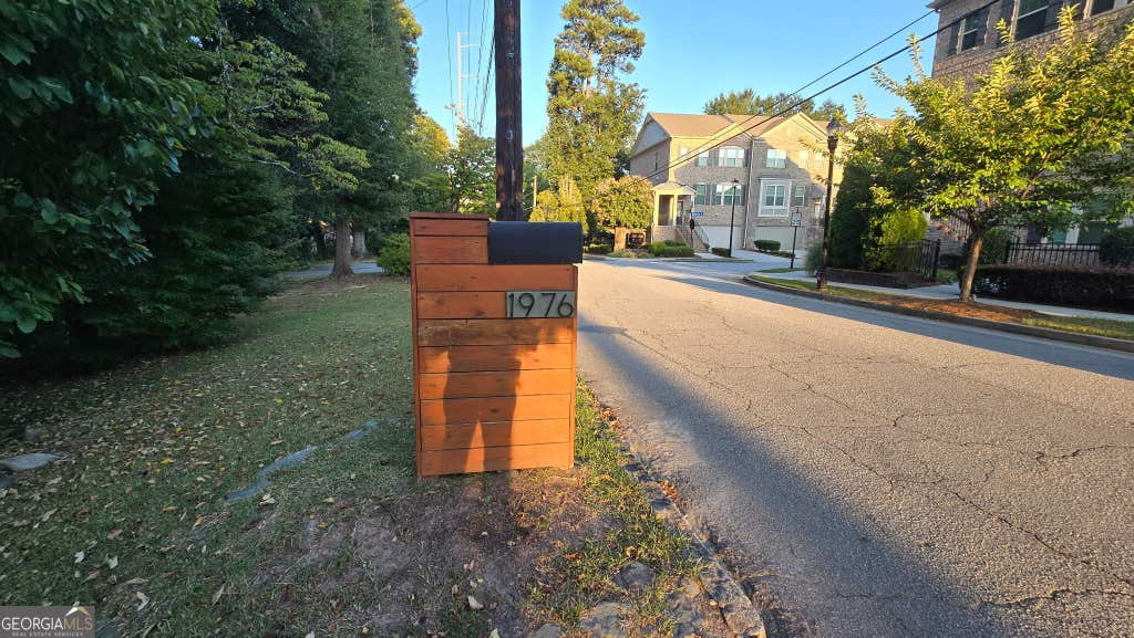 Photo of 1976 Dering Circle NE, Atlanta, GA 30345 (MLS # 10832831)
