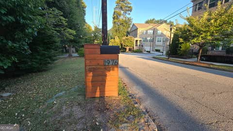 Photo of 1976 Dering Circle NE, Atlanta, GA 30345 (MLS # 10832831)